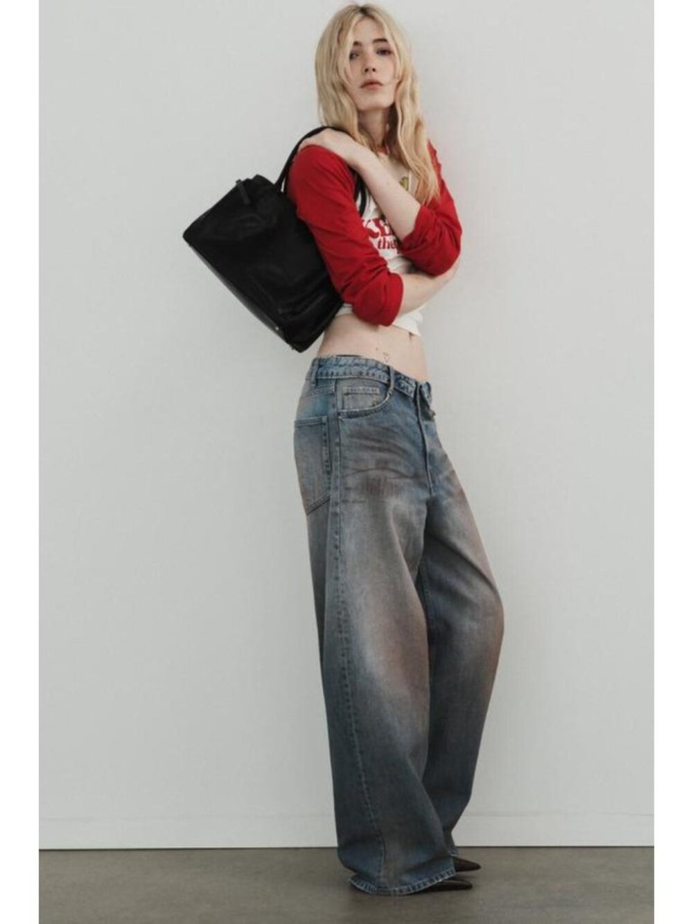 ZARA TRF MID RISE FOLDED WAIST JEANS - Picture 1 of 9